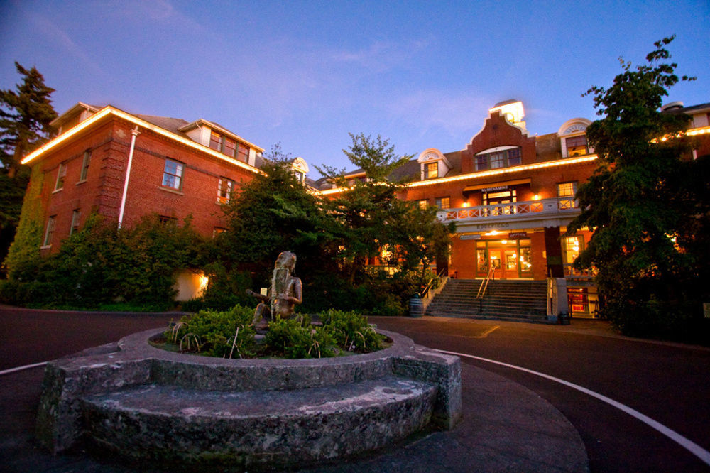 Отель Mcmenamins Edgefield Траутдейл Экстерьер фото